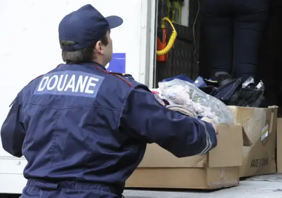 colis bloqué à la douane